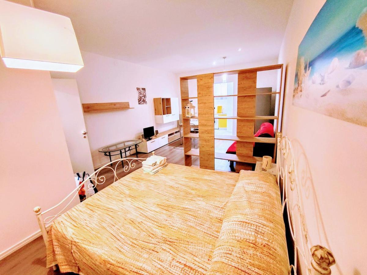 Casa Via Leuca Daire Lecce Dış mekan fotoğraf